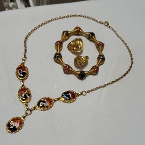 Vintage Gold and Black Necklace with Y-Shaped Drop Design